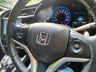 2015 Honda Shuttle - Thumbnail